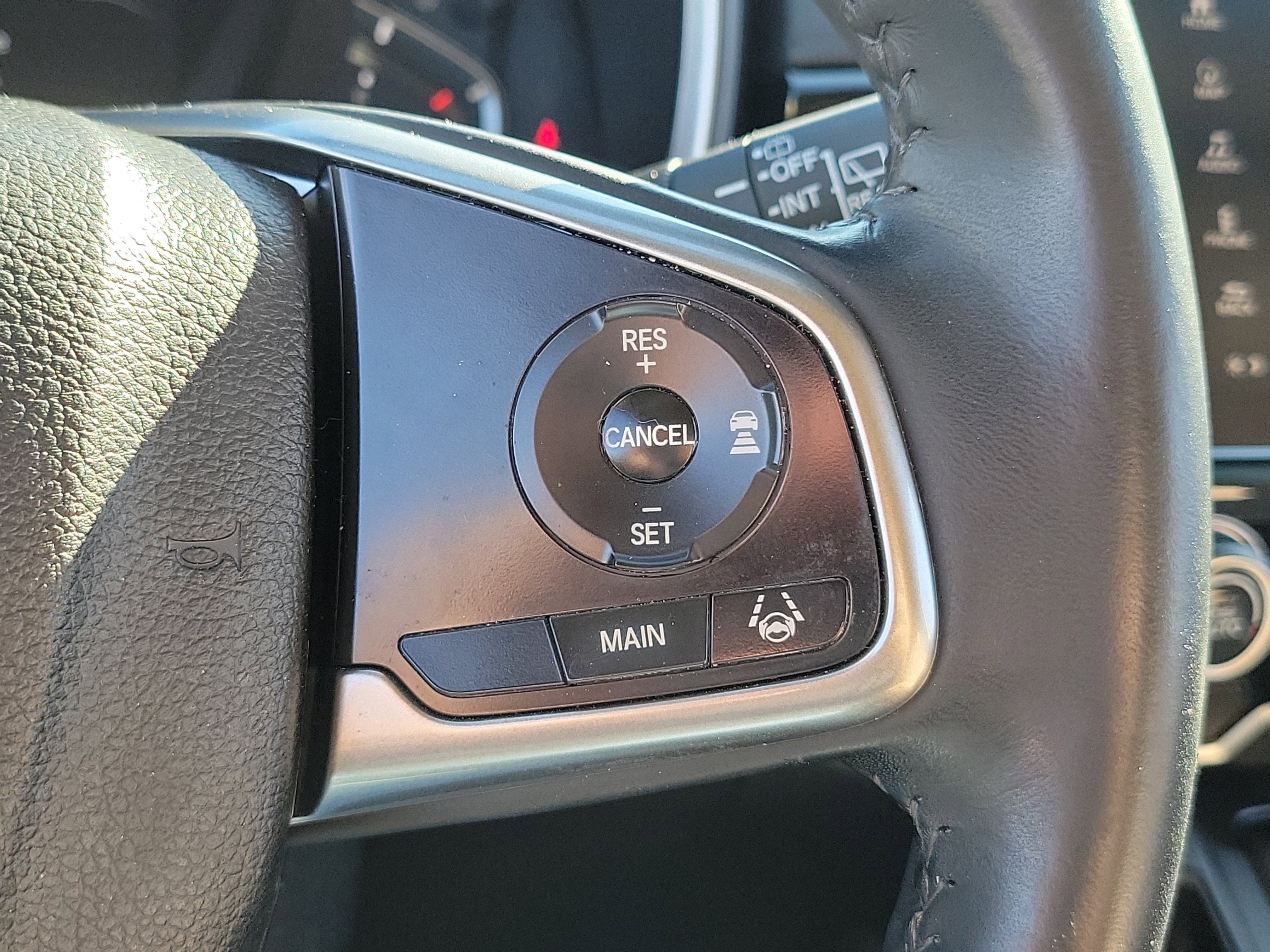 Used 2018 Honda CR-V Touring image 28