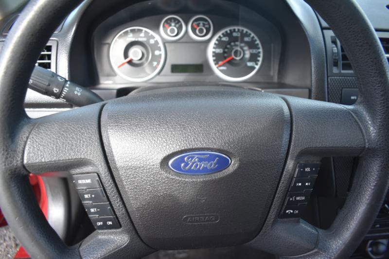 Used 2009 Ford Fusion SE image 26