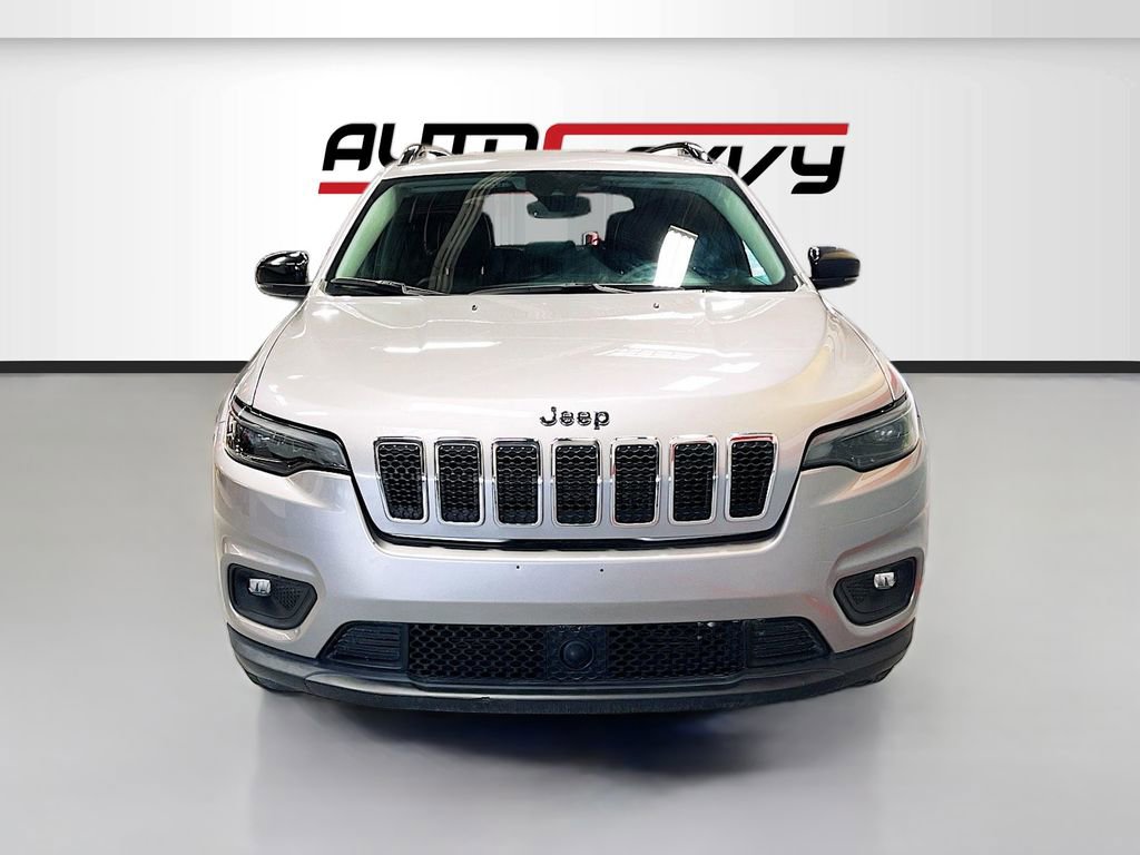 Used 2022 Jeep Cherokee Latitude Lux FWD image 2