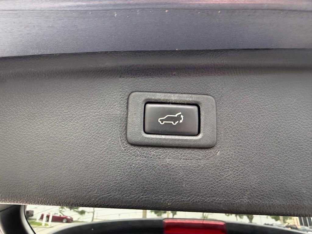 Used 2016 Subaru Outback 2.5i Limited AWD/4WD image 8
