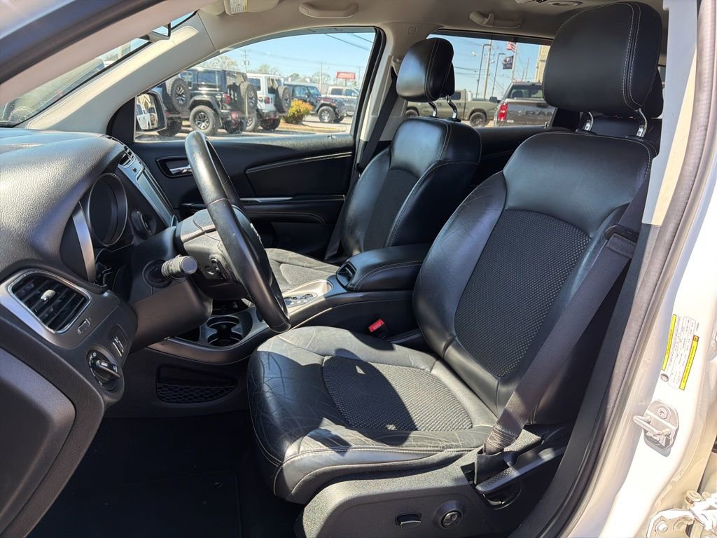 Used 2018 Dodge Journey Crossroad image 34