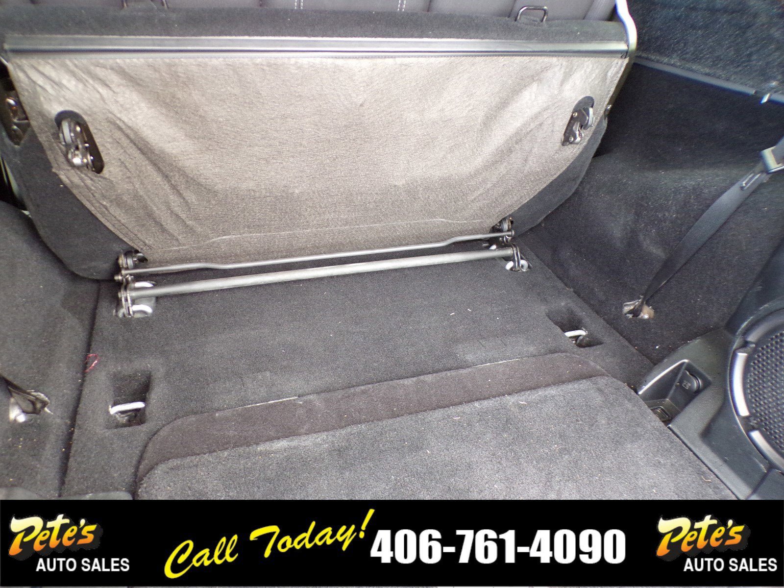 Used 2014 Jeep Wrangler Rubicon w/ Connectivity Group AWD/4WD image 9
