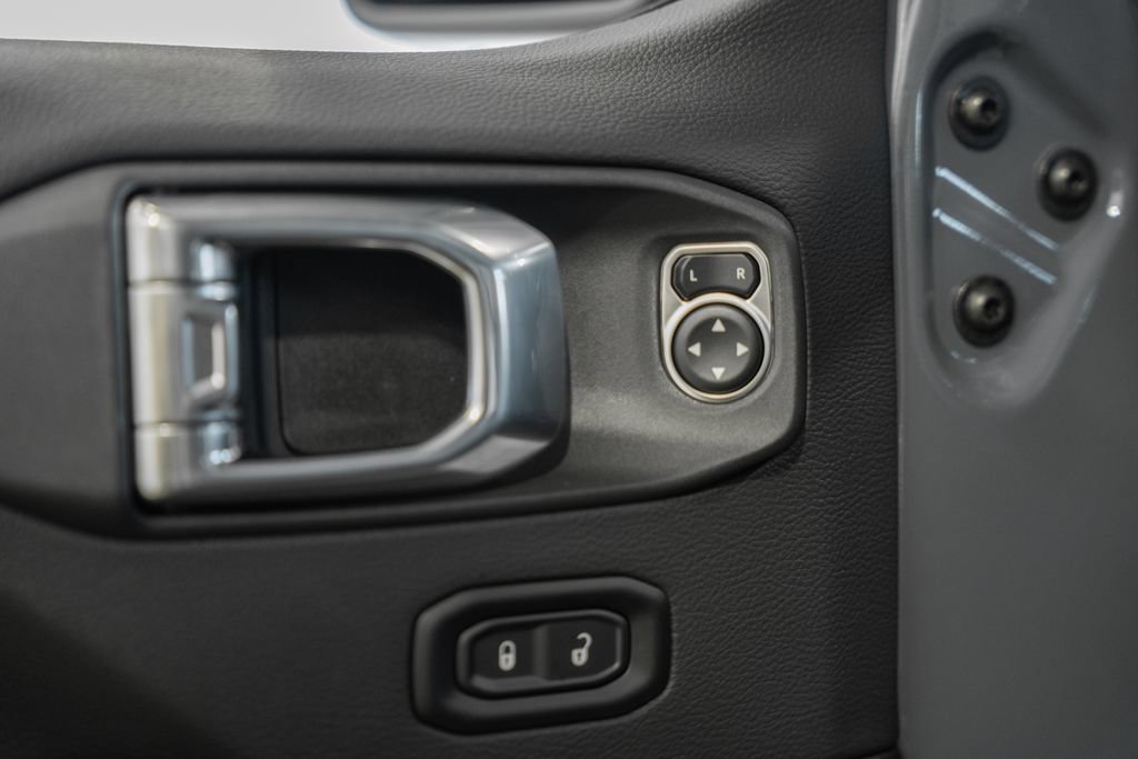 New 2026 Jeep Wrangler Unlimited Rubicon AWD/4WD image 40