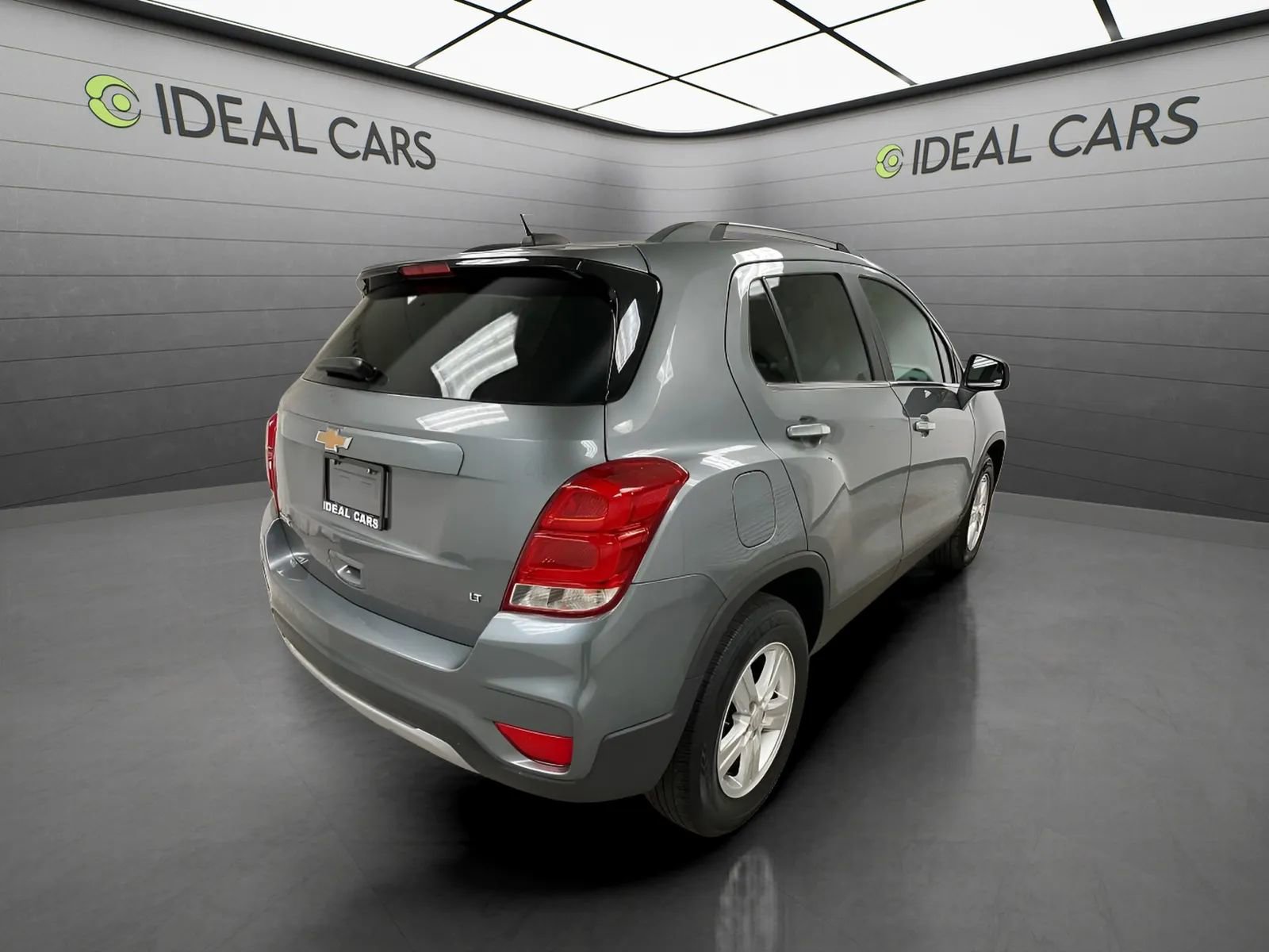 Used 2020 Chevrolet Trax LT w/ LT Convenience Package FWD image 5