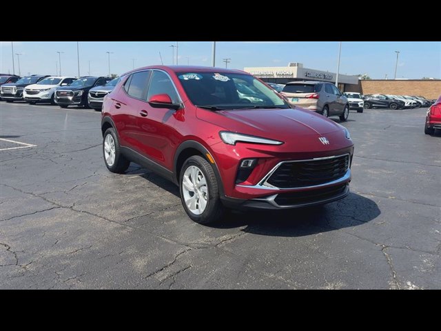 Certified 2024 Buick Encore GX Preferred w/ Comfort Package AWD/4WD image 2