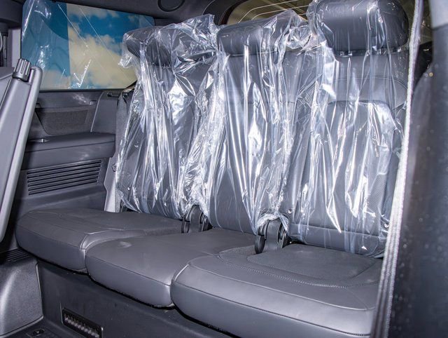 New 2025 Land Rover Defender 130 X-Dynamic SE image 23