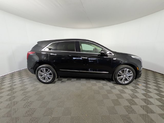 Used 2024 Cadillac XT5 Premium Luxury FWD image 2