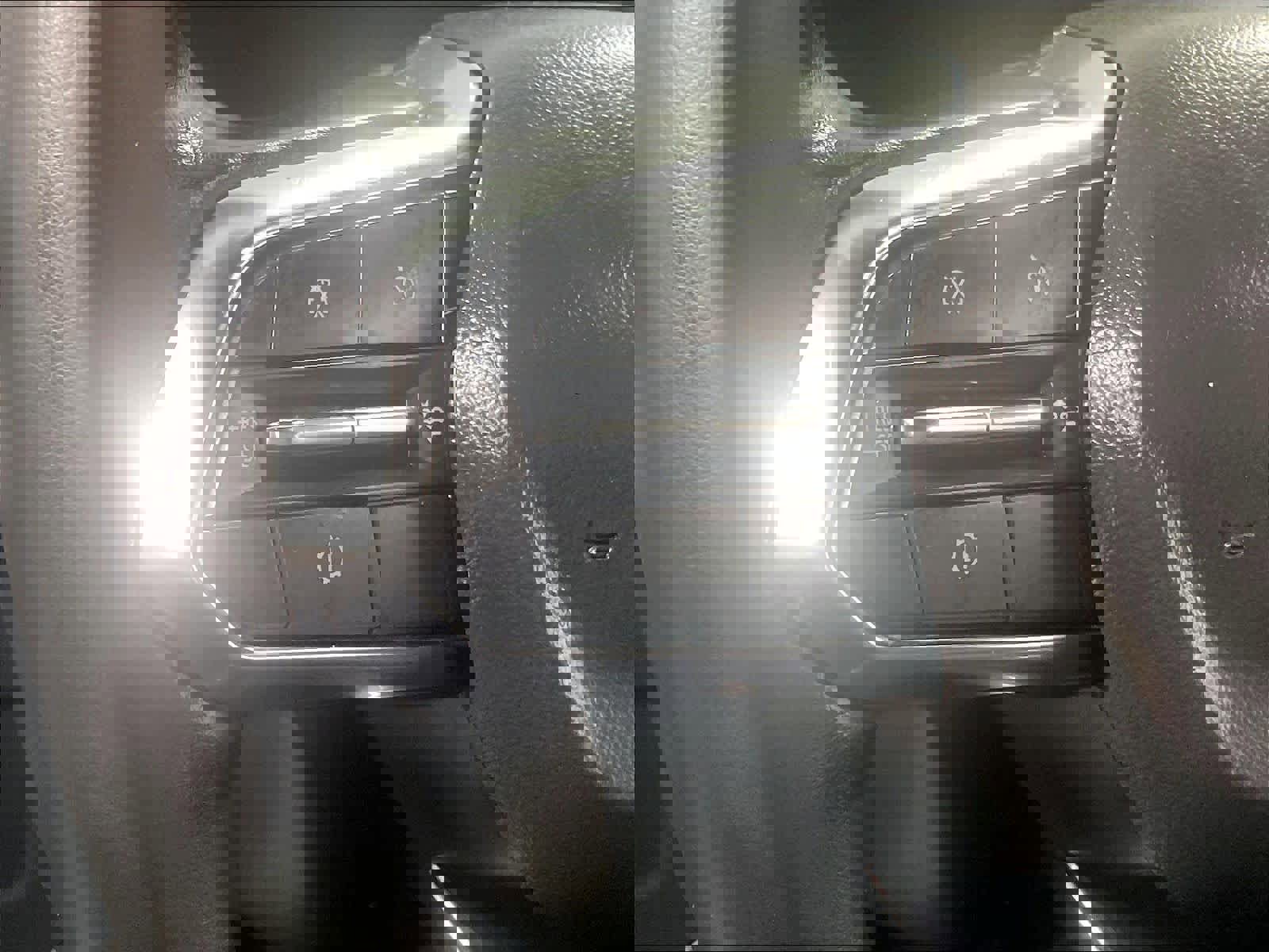 Used 2025 Chevrolet Tahoe LT image 23