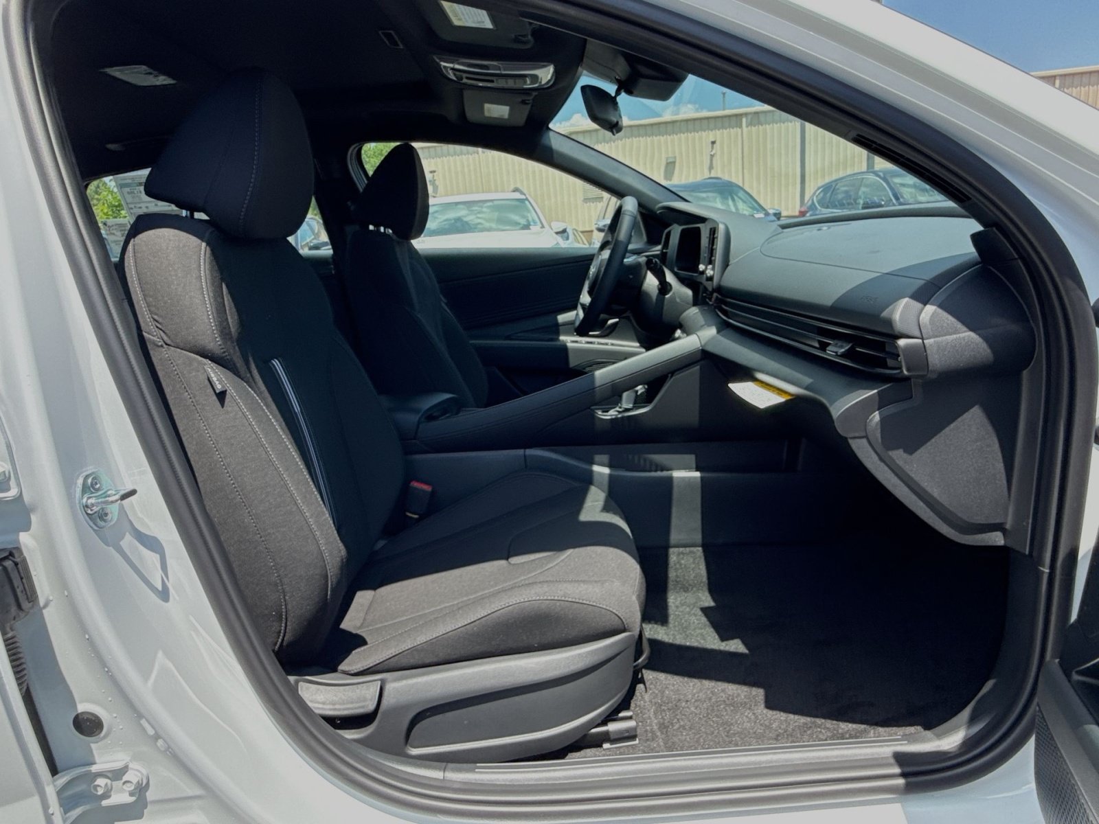 New 2026 Hyundai Elantra SEL Sport Premium FWD image 28