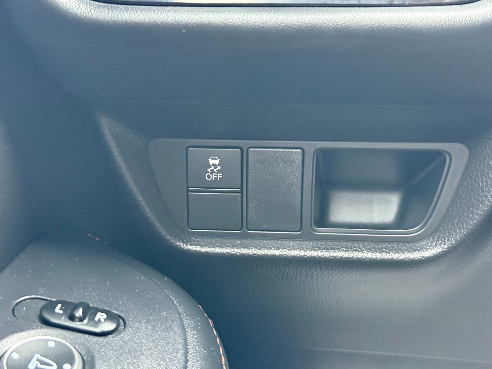 Used 2023 Honda HR-V Sport image 36