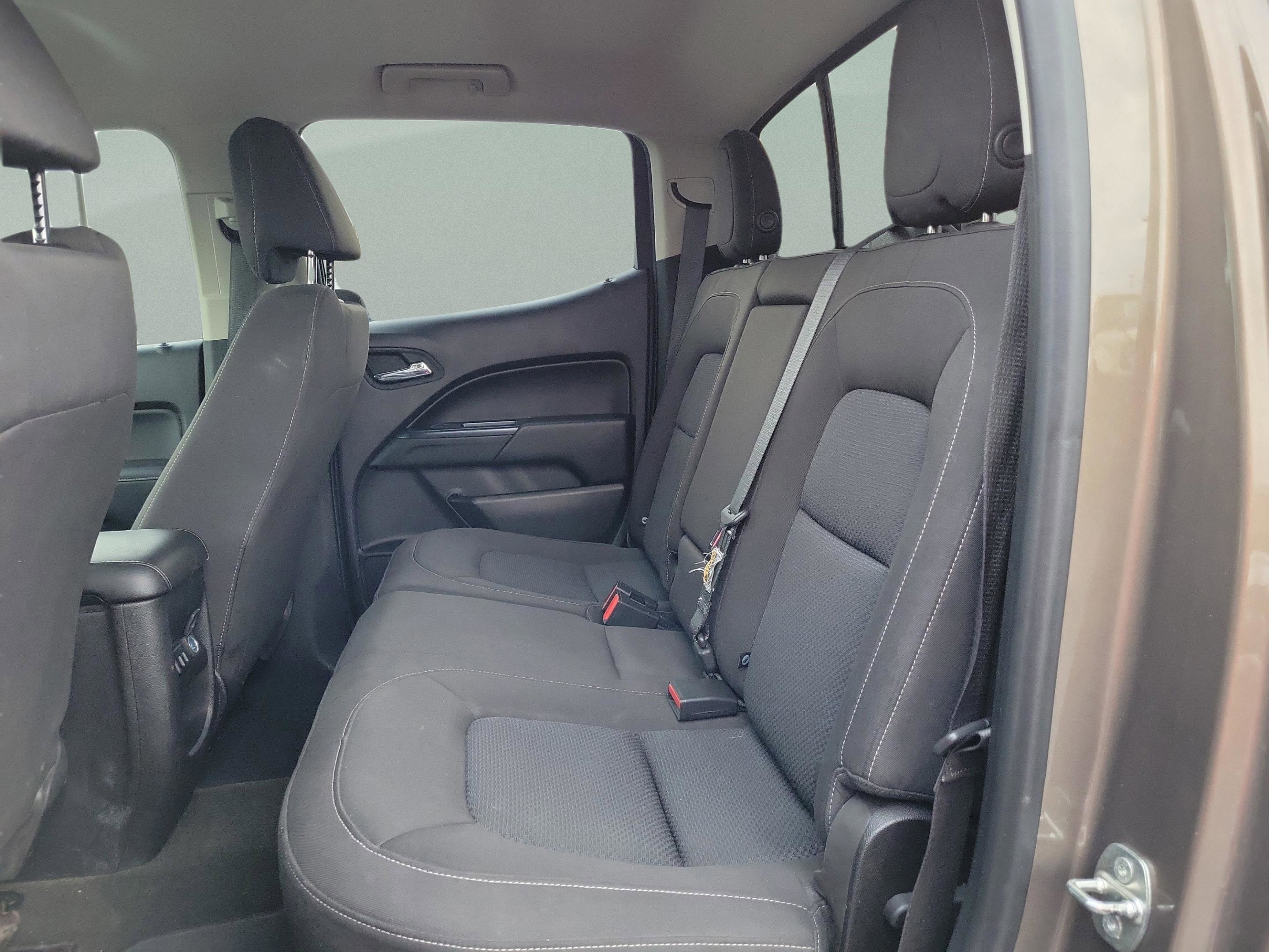 Used 2017 Chevrolet Colorado LT w/ LT Convenience Package AWD/4WD image 10