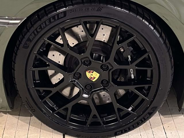 Certified 2022 Porsche 911 Carrera GTS RWD image 55