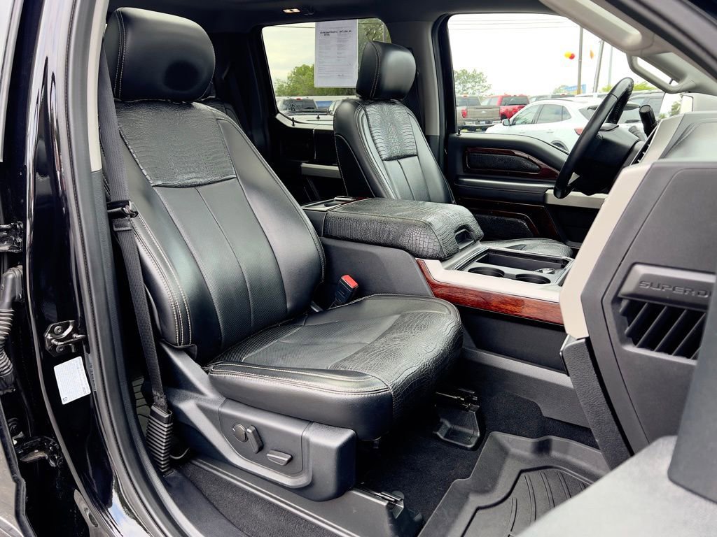 Used 2021 Ford F450 Lariat w/ Lariat Ultimate Package image 28