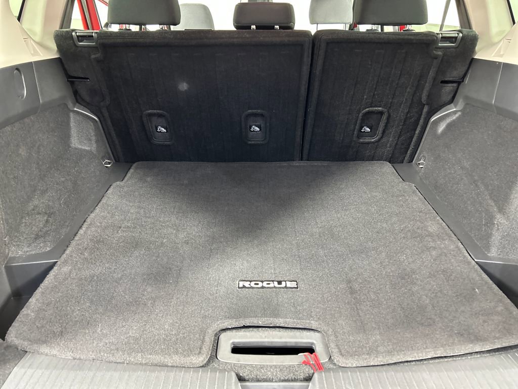 Used 2023 Nissan Rogue S AWD/4WD image 19