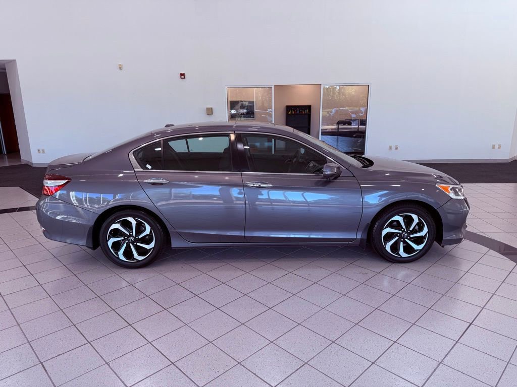 Used 2016 Honda Accord EX image 13