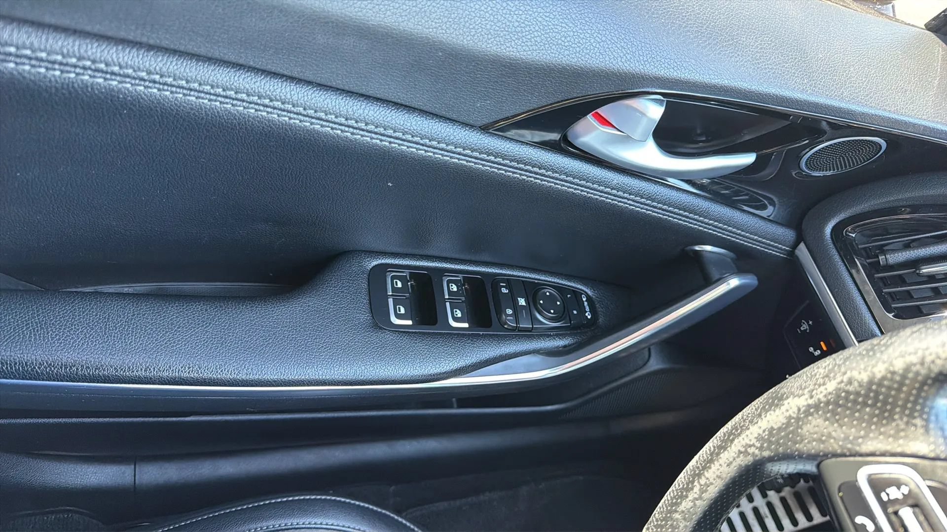 Used 2021 Kia Stinger GT-Line AWD/4WD image 22