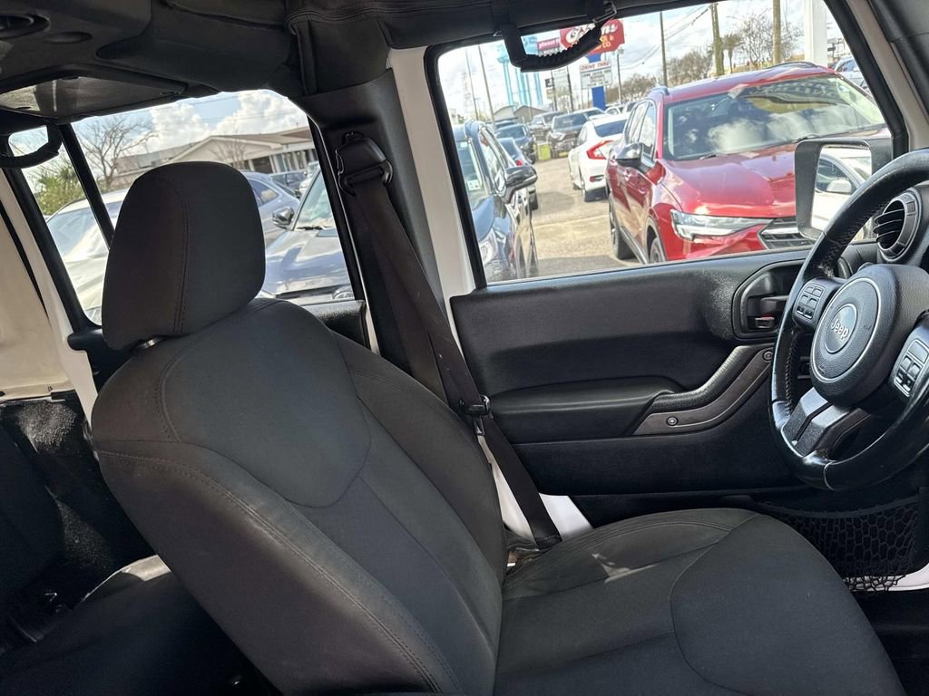 Used 2018 Jeep Wrangler Unlimited Sport S image 12