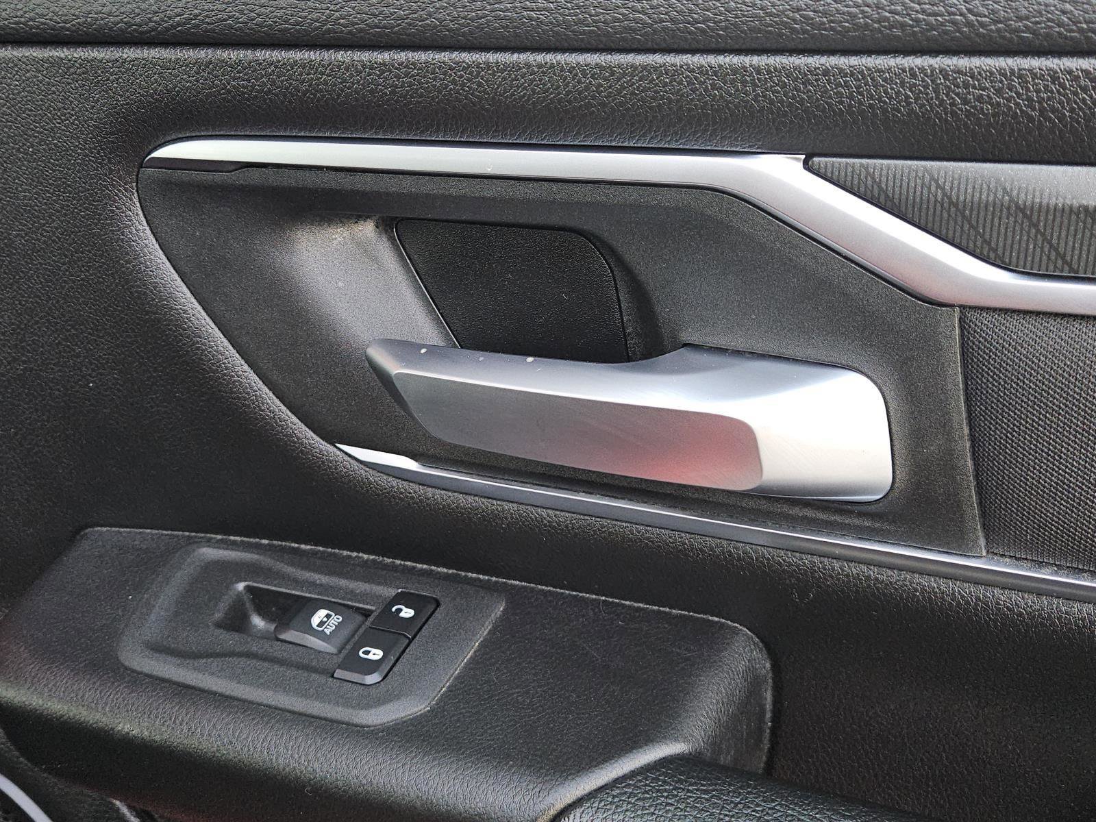 Used 2025 RAM 1500 Big Horn image 33