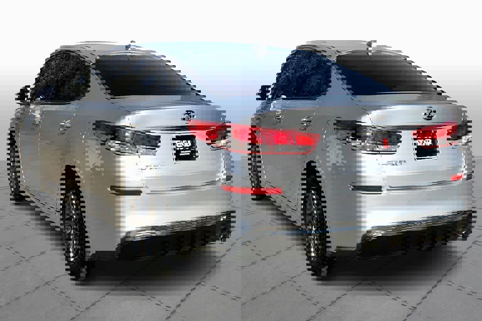 Used 2020 Kia Optima LX image 11