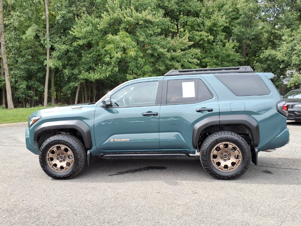 Used 2025 Toyota 4Runner Trailhunter AWD/4WD image 4