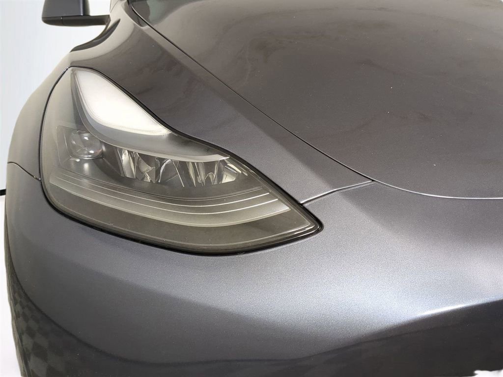 Used 2023 Tesla Model Y Performance image 10