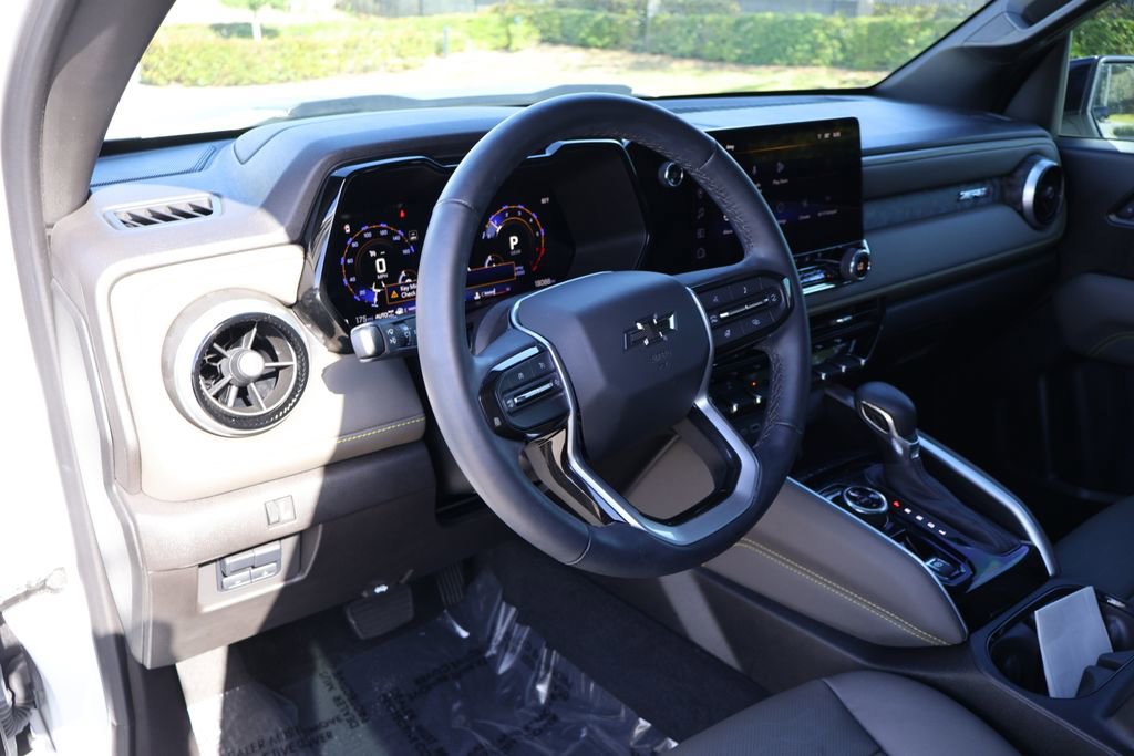 Used 2024 Chevrolet Colorado ZR2 w/ ZR2 Convenience Package III image 15