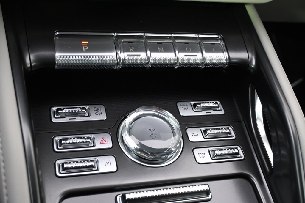 New 2026 Lincoln Nautilus Reserve image 28