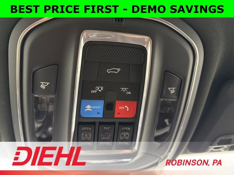 New 2025 Jeep Grand Cherokee L Limited w/ Luxury Tech Group II AWD/4WD image 37