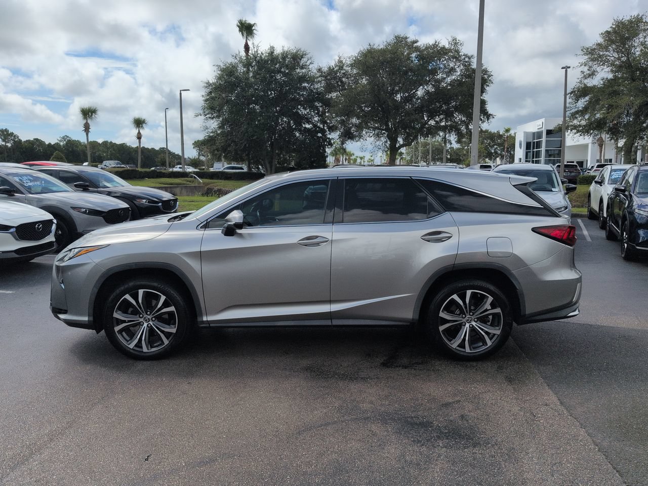 Used 2019 Lexus RX 350L FWD w/ Premium Package image 7
