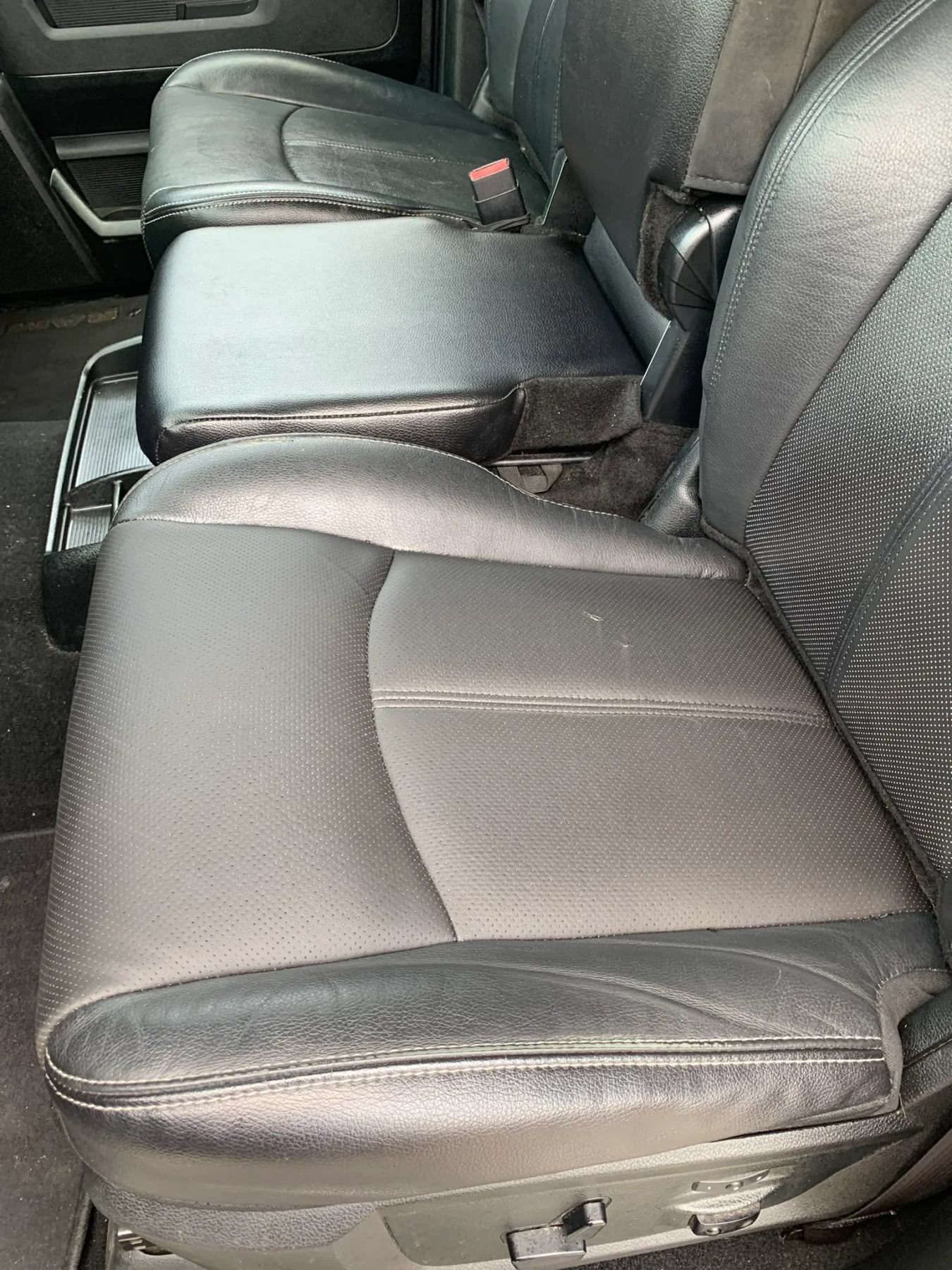 Used 2018 RAM 1500 Laramie w/ Convenience Group AWD/4WD image 10