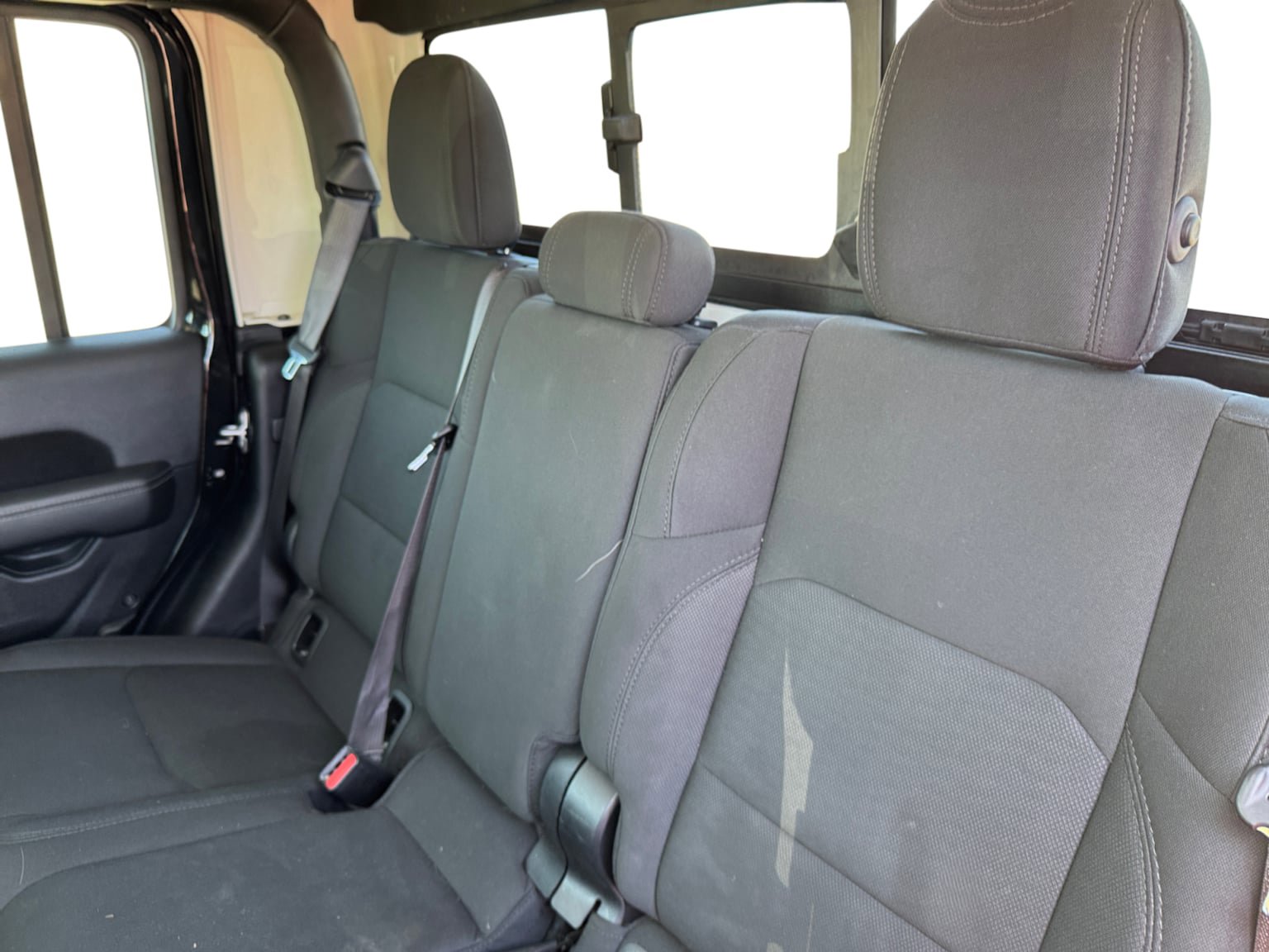 Used 2021 Jeep Gladiator Overland AWD/4WD image 21
