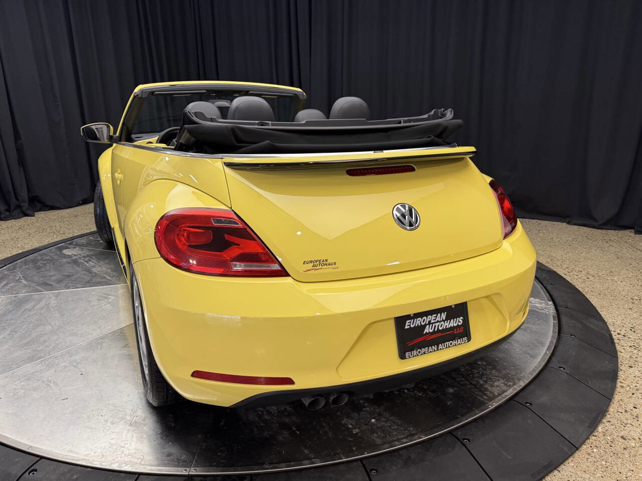 Used 2013 Volkswagen Beetle 2.5 image 6