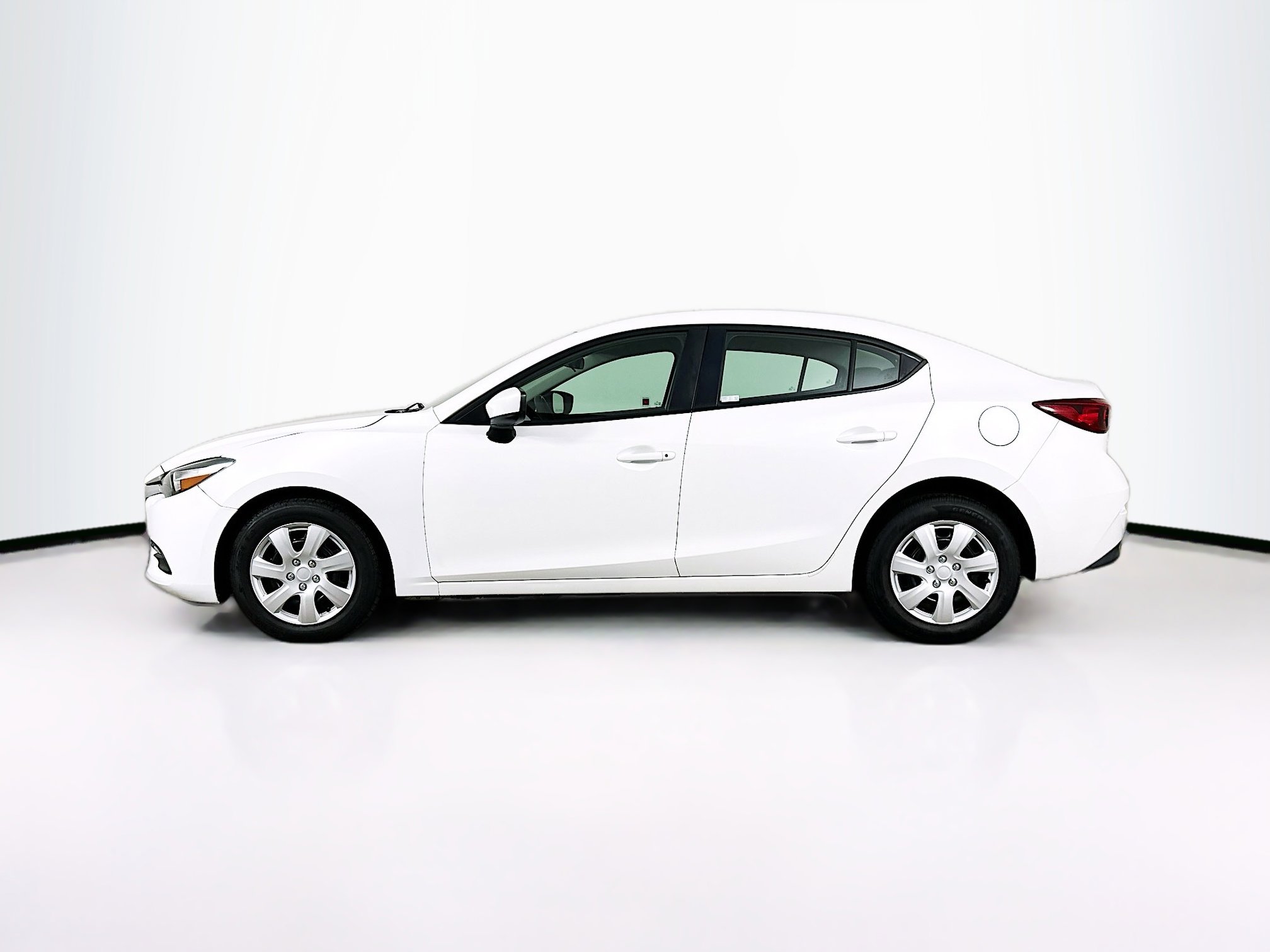 Used 2018 MAZDA MAZDA3 Sport image 4