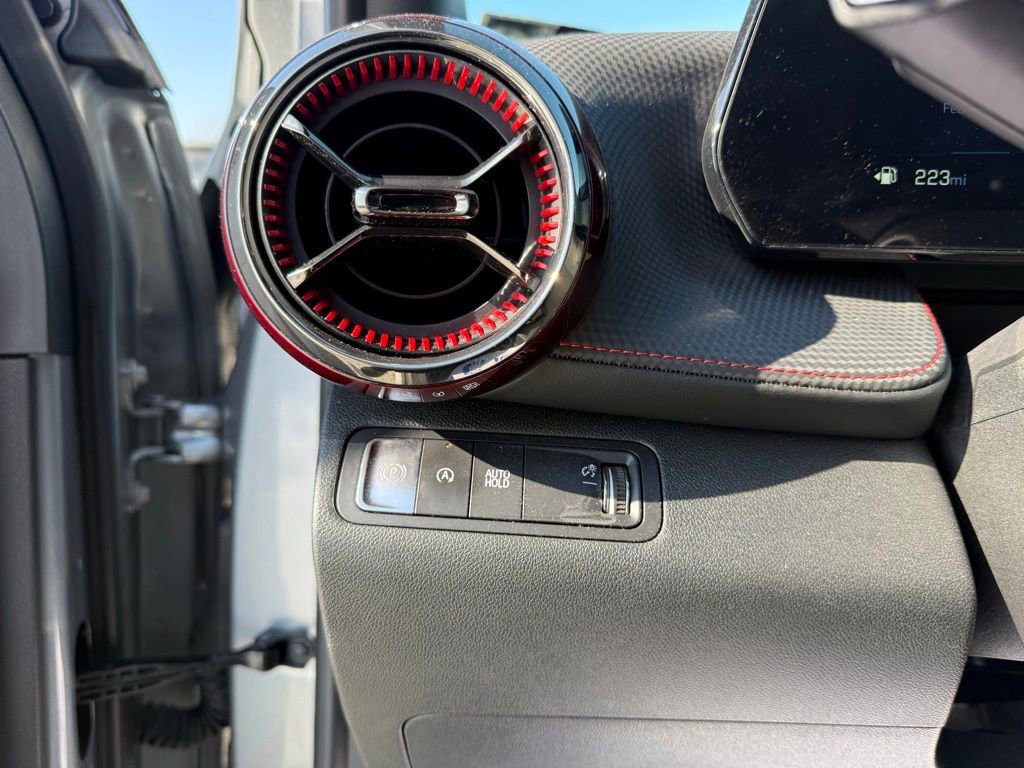 Used 2025 Chevrolet Equinox RS w/ Safety and Technology Package image 21