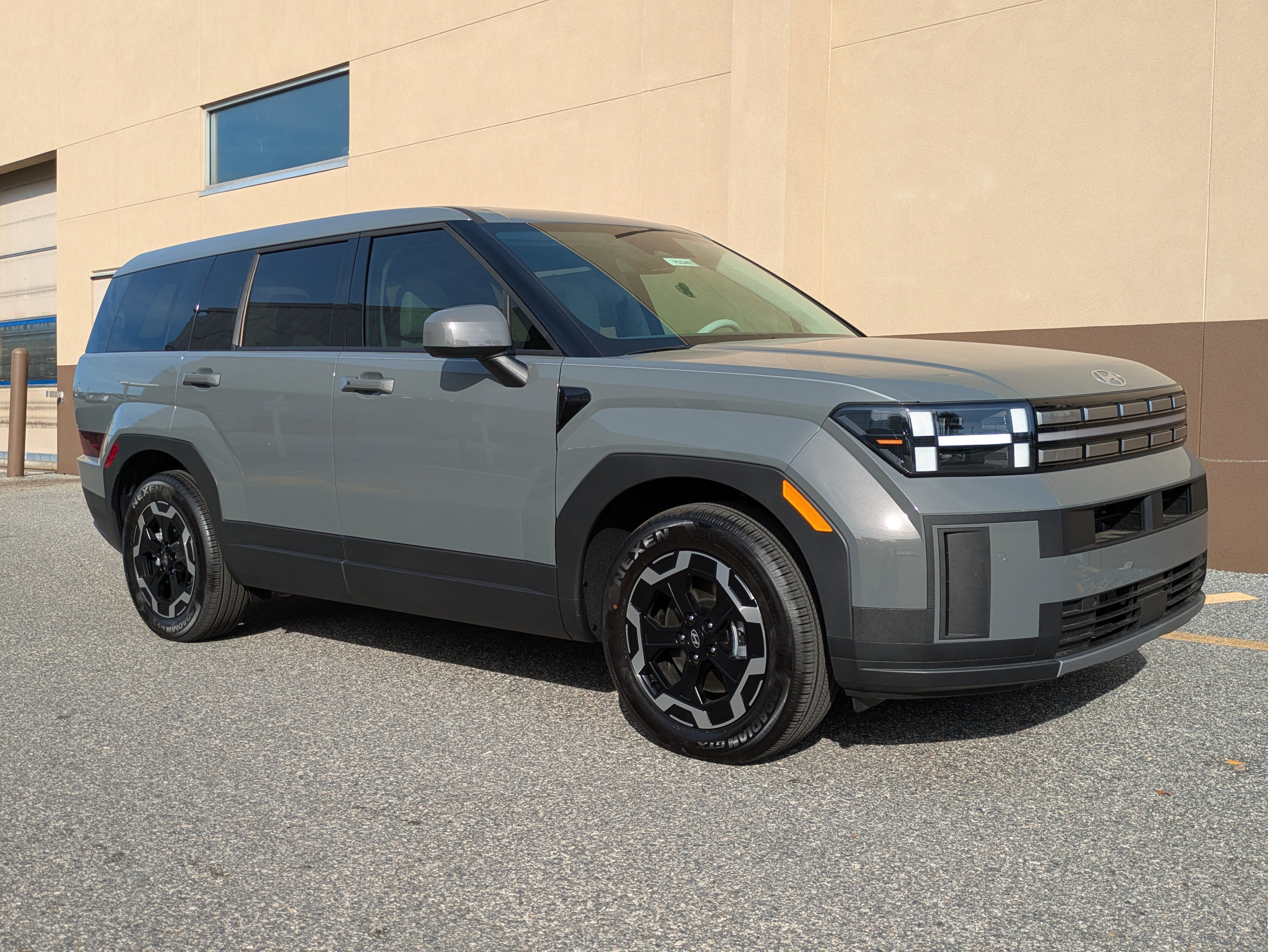 New 2026 Hyundai Santa Fe SE w/ Tow & Go Package image 2