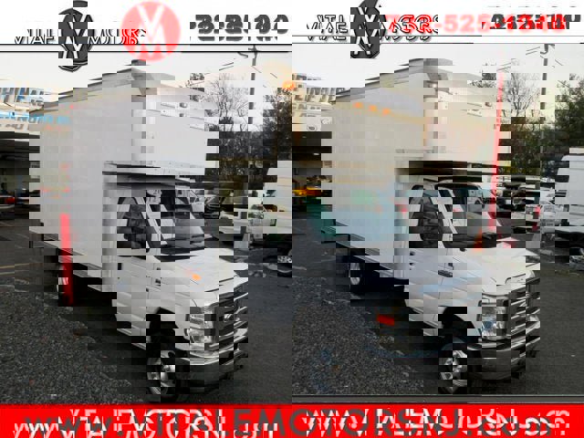 Used 2012 Ford E-350 and Econoline 350 Super Duty w/ PWR Locks & Windows Group image 1