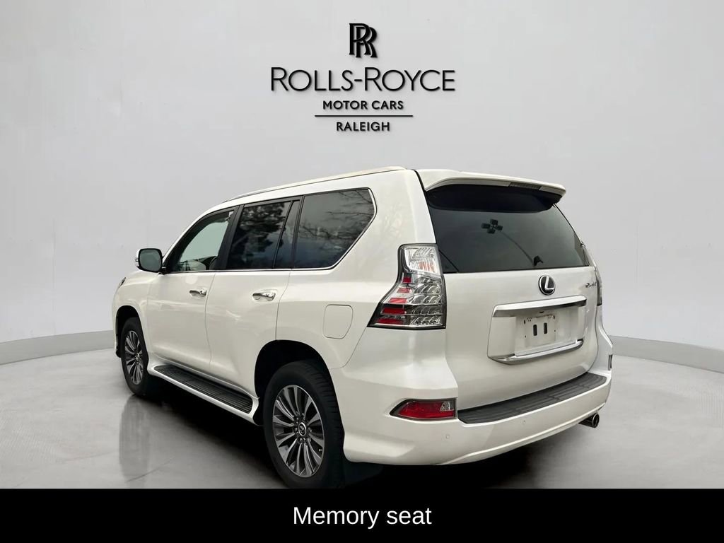 Used 2023 Lexus GX 460 Luxury w/ Accessory Package image 7