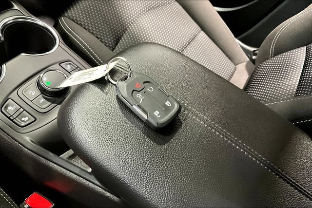 Certified 2024 GMC Terrain SLE w/ Driver Convenience Package FWD image 34
