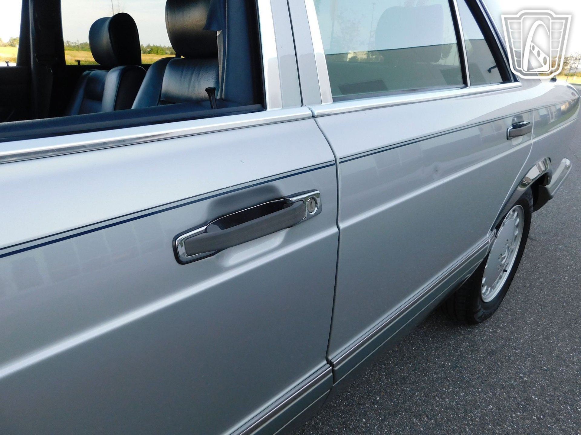Used 1990 Mercedes-Benz 300 SE image 27