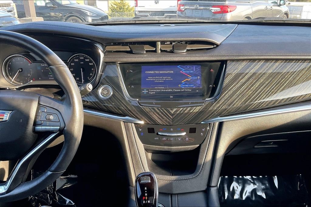 Used 2023 Cadillac XT6 Premium Luxury image 12