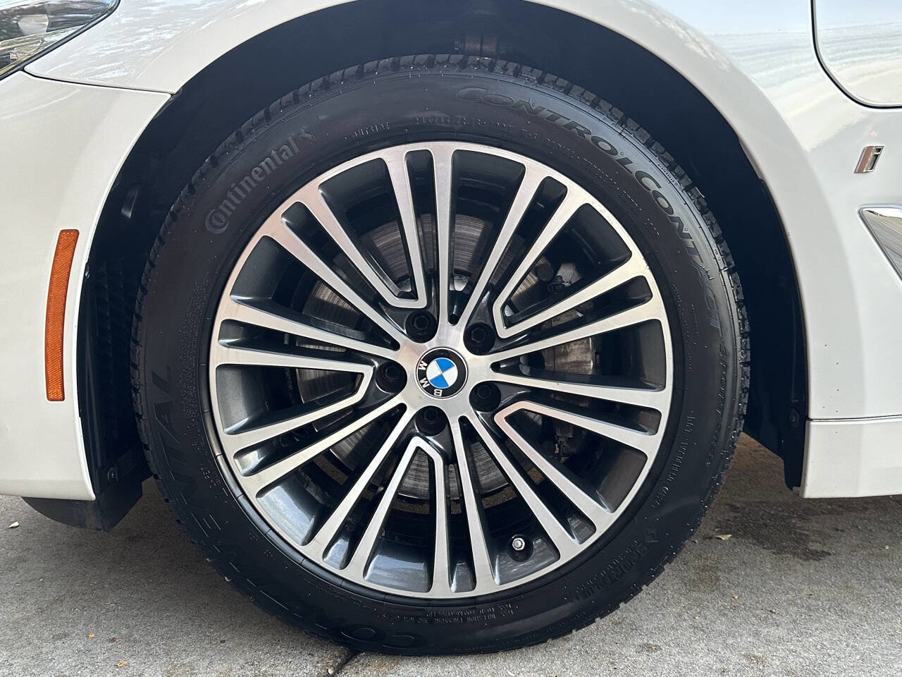 Used 2018 BMW 530e 530e iPerformance 4dr Sedan RWD image 18