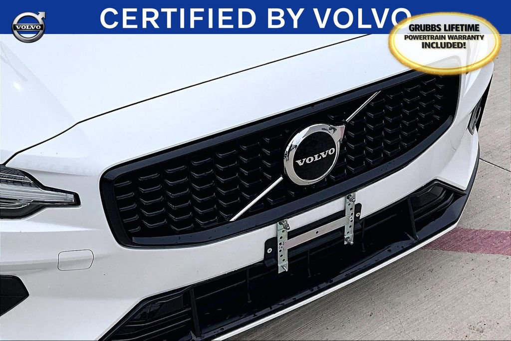 Used 2024 Volvo S60 B5 Core image 37