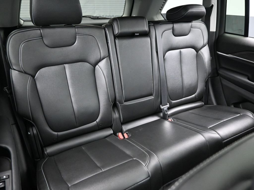Used 2023 Jeep Grand Cherokee 4WD 4xe image 30