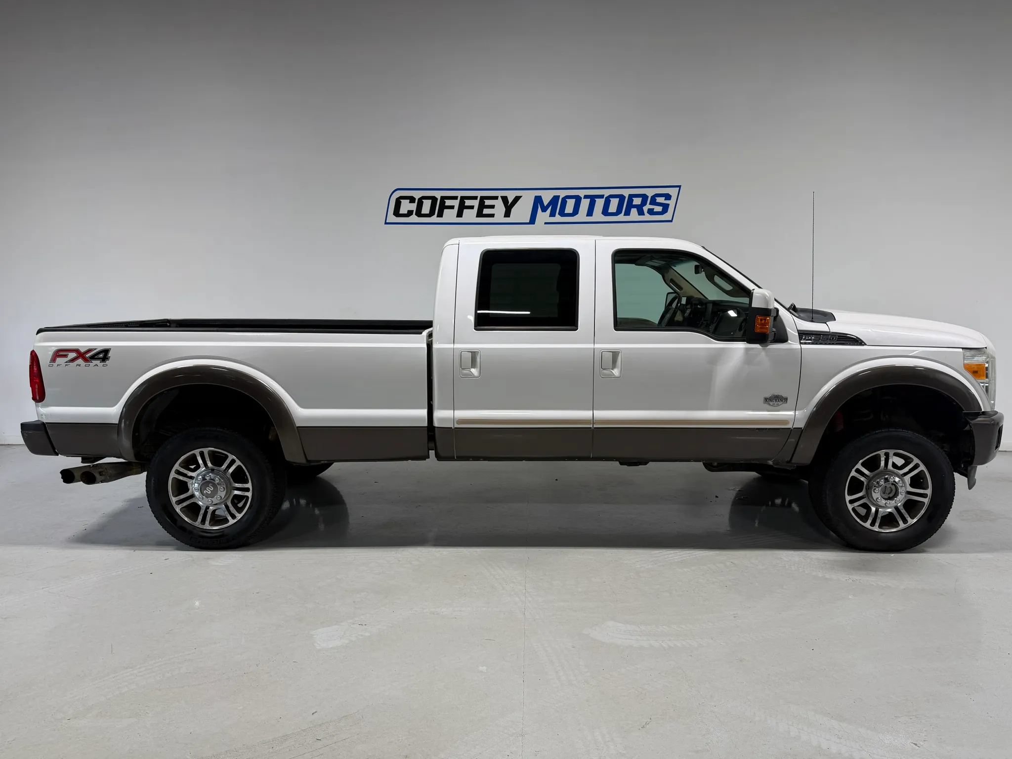Used 2016 Ford F350 King Ranch AWD/4WD image 7