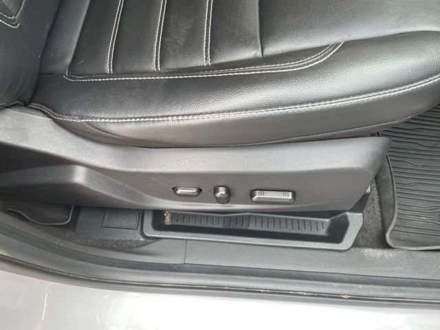 Used 2018 Ford Escape Titanium w/ Ford Safe & Smart Package AWD/4WD image 48