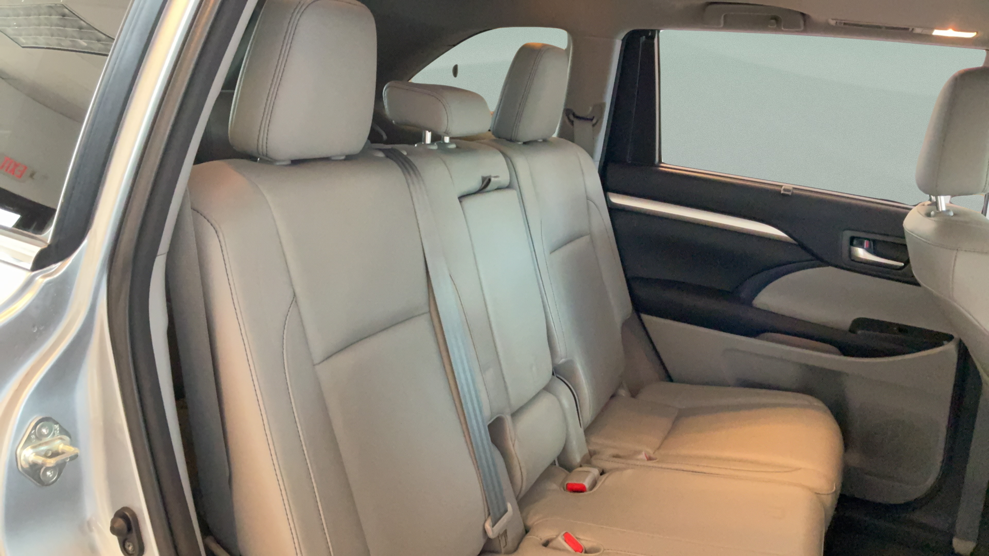 Used 2015 Toyota Highlander XLE AWD/4WD image 41