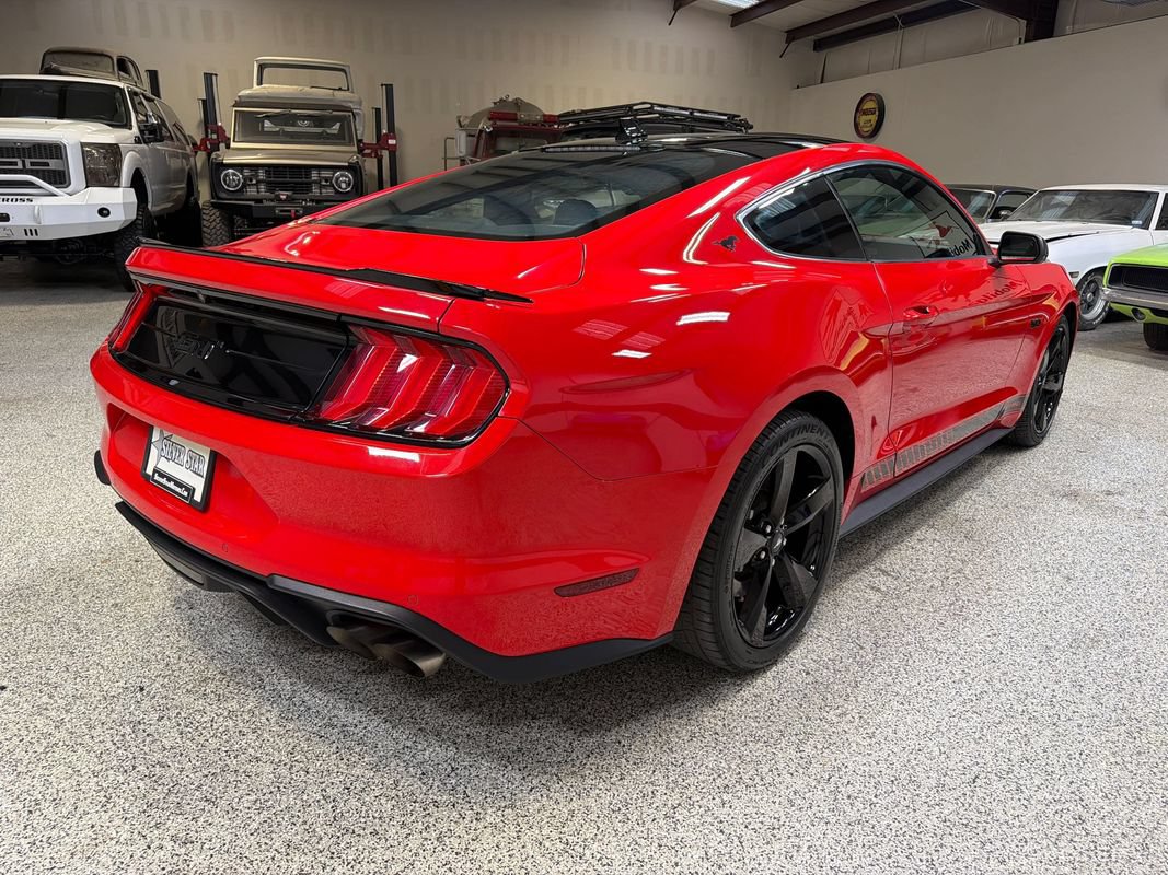 Used 2022 Ford Mustang GT Premium w/ Black Accent Package RWD image 7