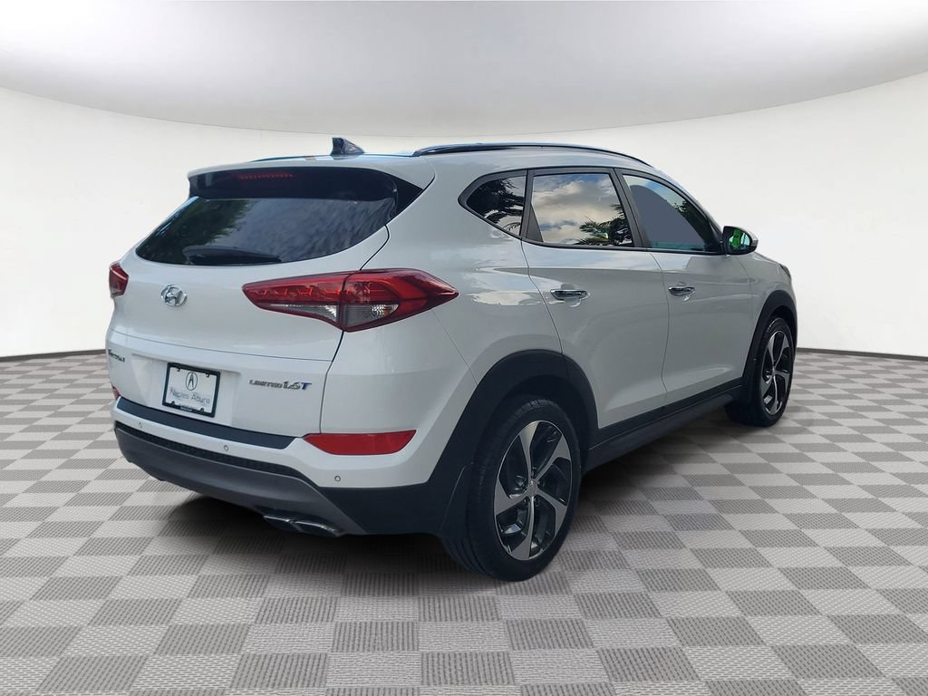 Used 2016 Hyundai Tucson Limited w/ Option Group 03 FWD image 4