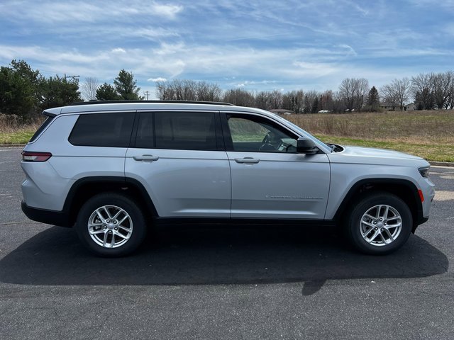 New 2024 Jeep Grand Cherokee L Laredo w/ Trailer Tow Package image 2
