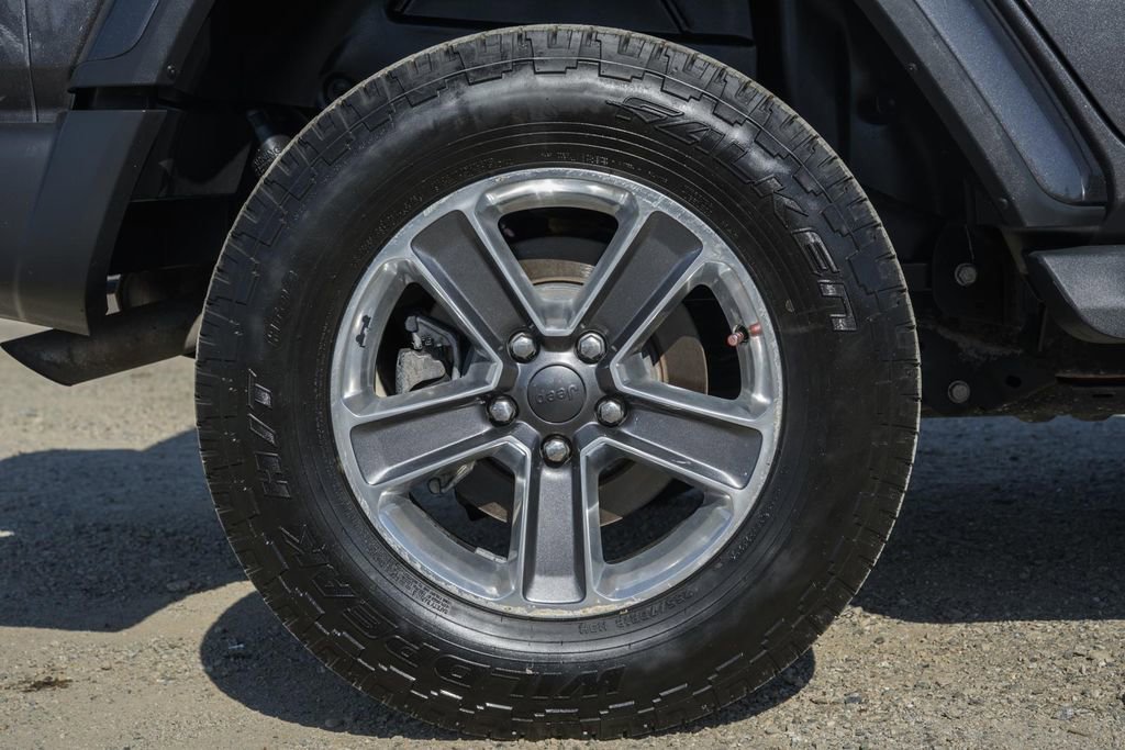 Used 2020 Jeep Wrangler Unlimited Sahara image 20